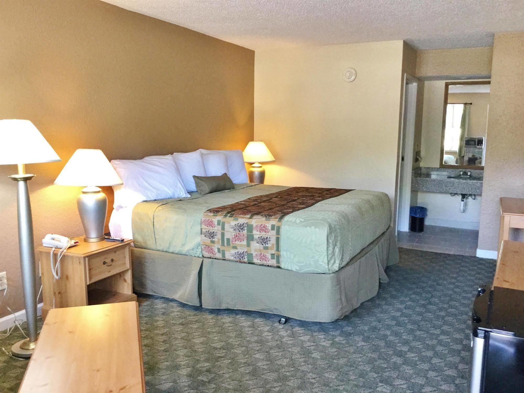 Americas Best Value Inn Belvidere - Rockford Exterior photo